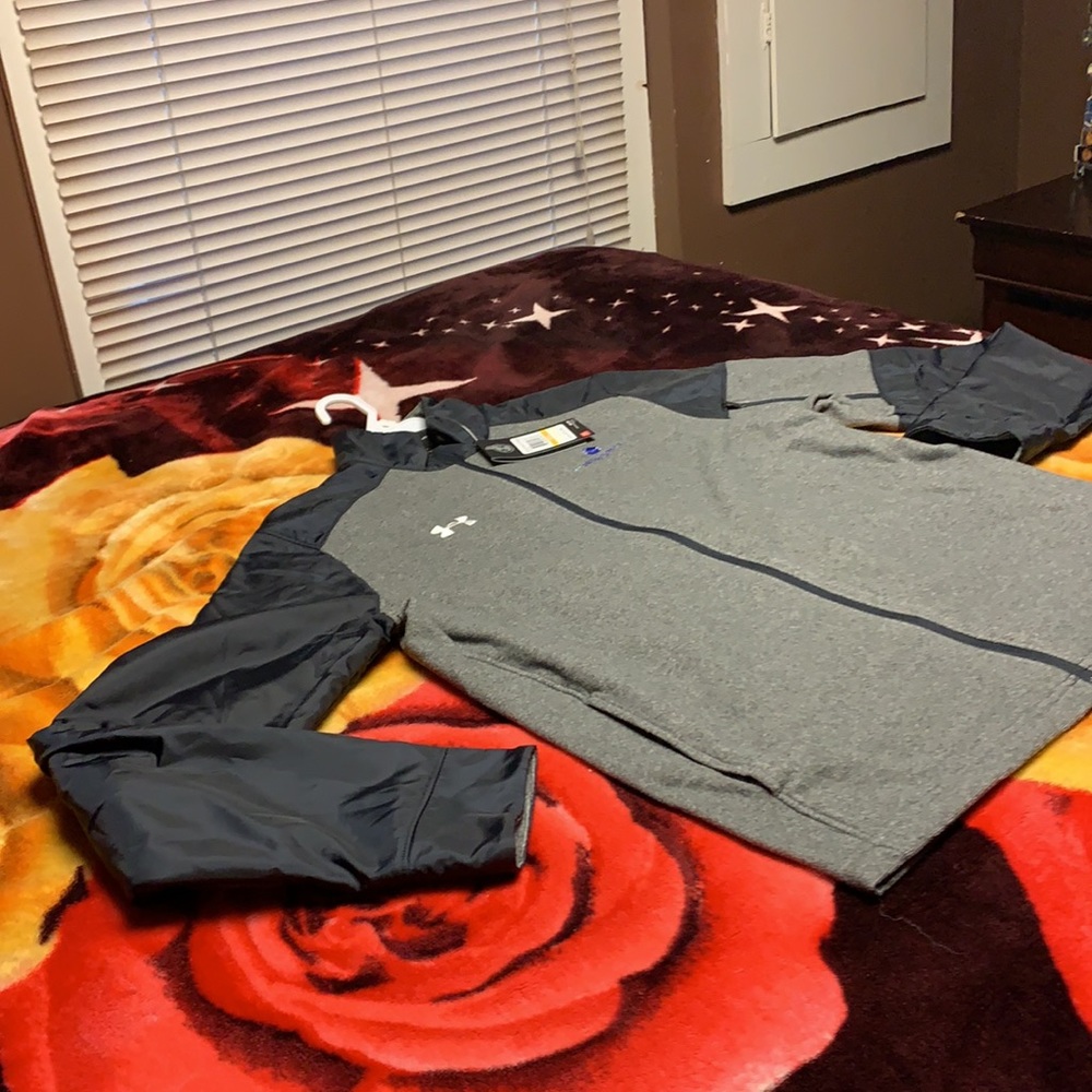 UNDER ARMOUR๐๐๐ - Picture 3 of 10